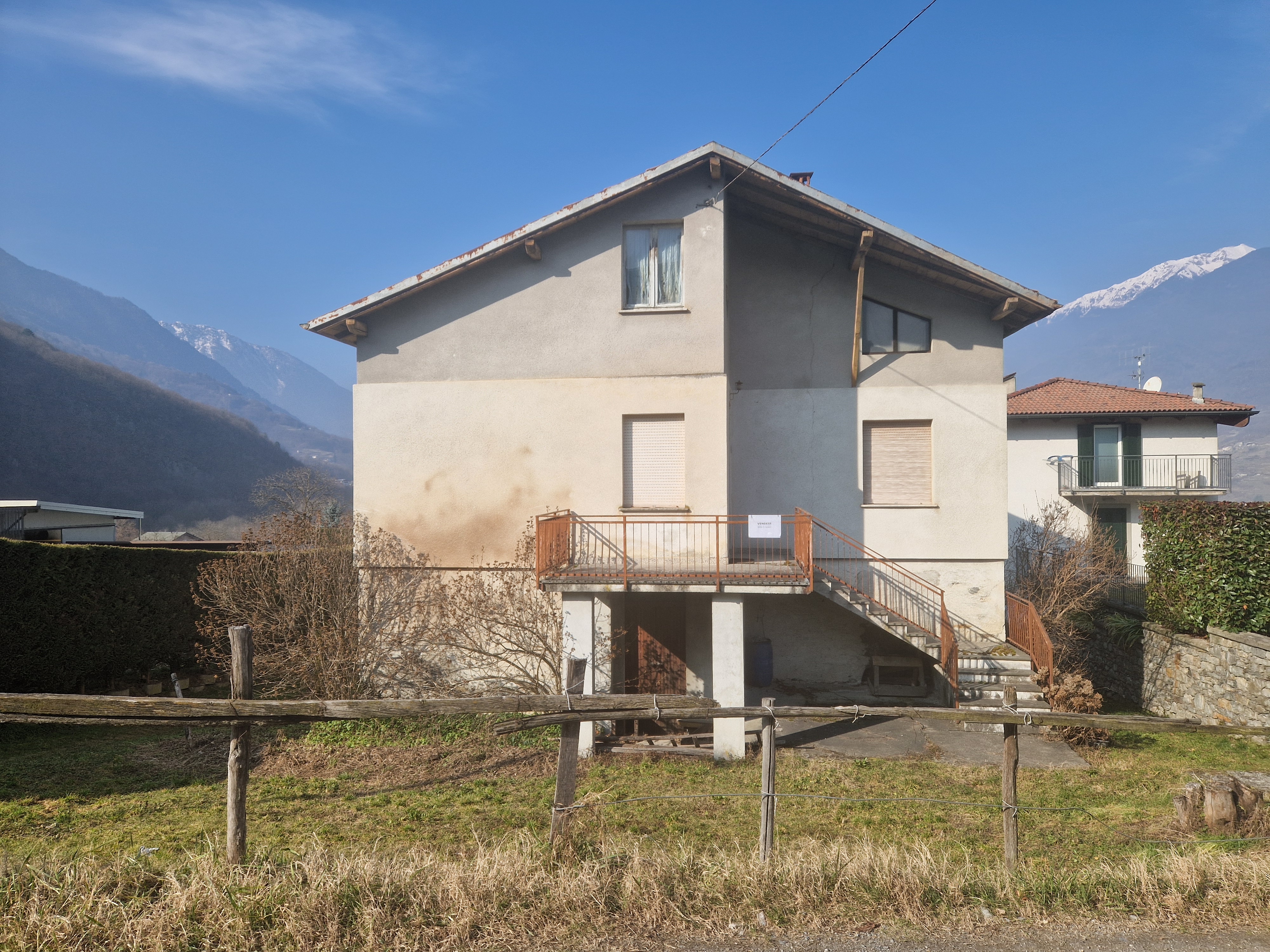 Albosaggia introvabile casa singola con ampio terreno edificabile Image